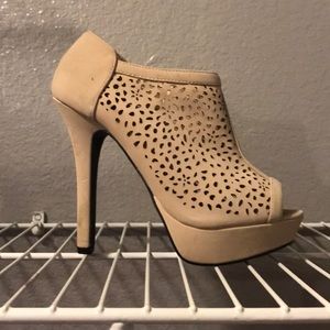 Nude heels
